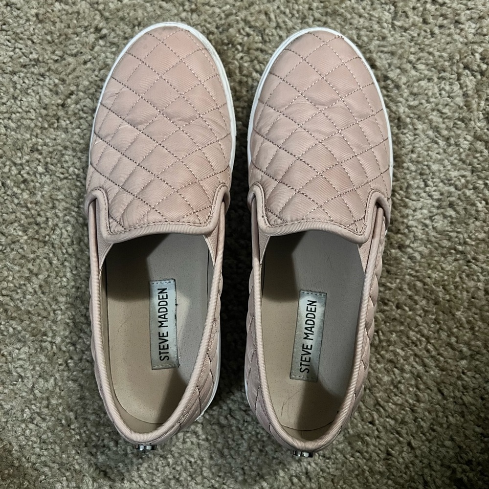 Steve Madden slip on shoes